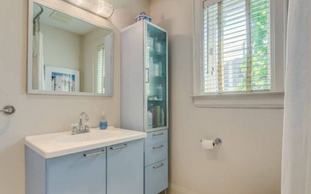 A clean, practical second bathroom.