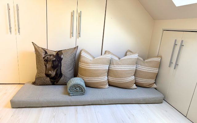 Additional flexible sleeping space on the third floor.