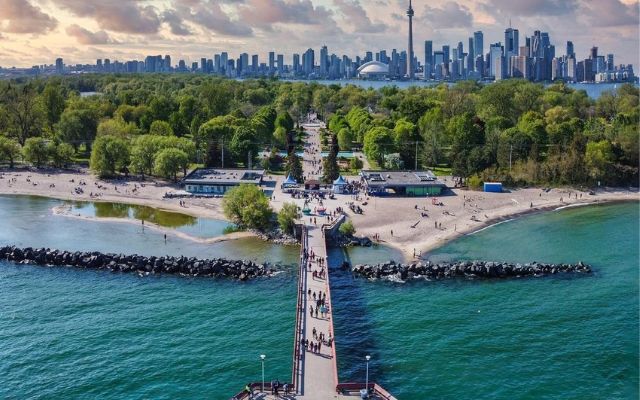Toronto Islands and waterfront